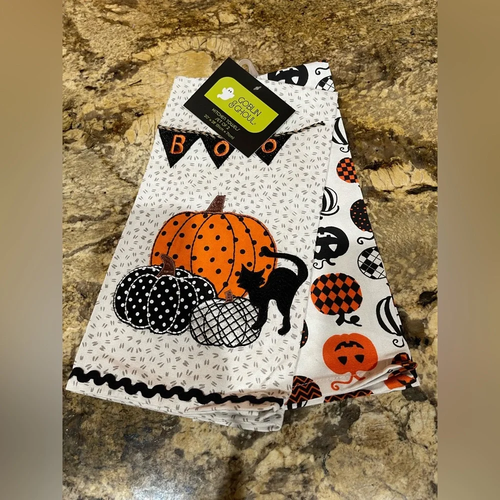 Goblin & Ghoul enbroidered kitchen towels set BOO, pumpkins spooky cat NEW!